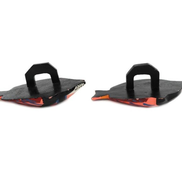 Large African Hand-Carved and Hand Painted Wood Pink Fish Napkin Rings Set of 2 - Picture 5 of 7